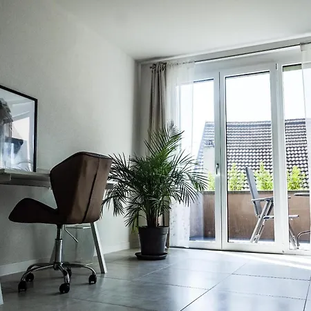 아파트 Neue Moderne Wohnung,74qm,balkon,kingsize Boxspringbett 오펜부르크