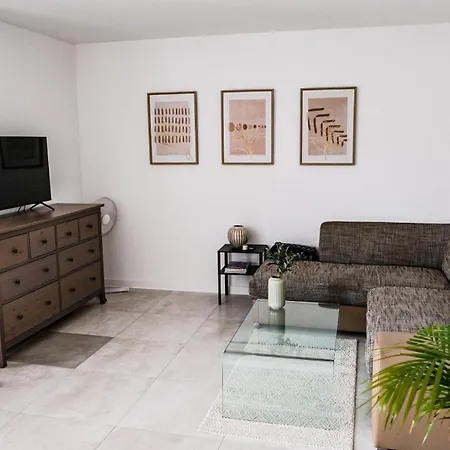 דירה Neue Moderne Wohnung,74qm,balkon,kingsize Boxspringbett