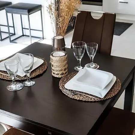 Neue Moderne Wohnung,74qm,balkon,kingsize Boxspringbett 아파트